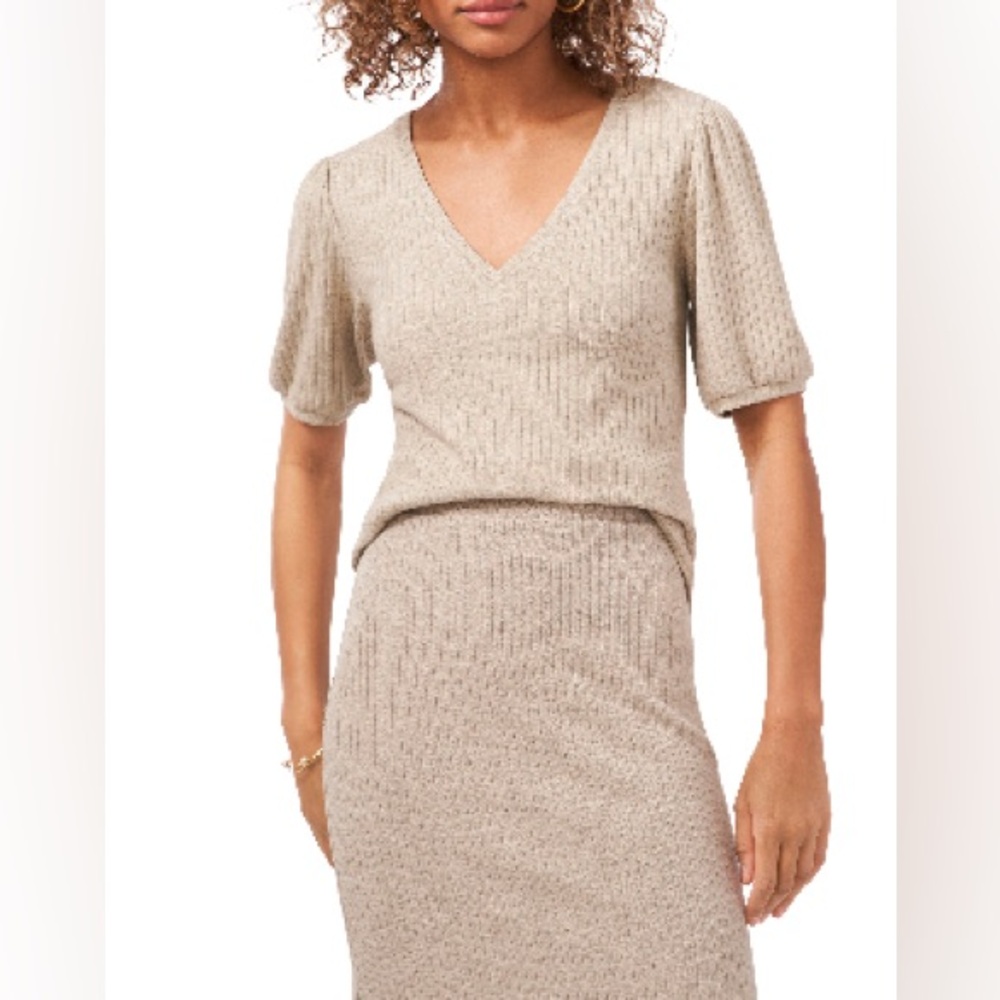 1. State V-Neck Puff‎ Sleeve Blouse
